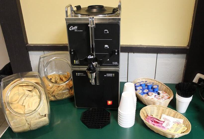 Отель The Hudson Inn