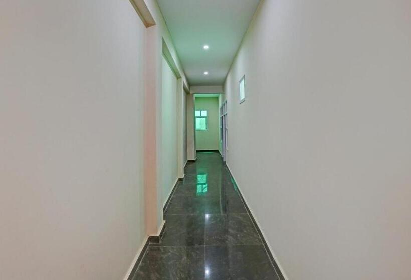 Oyo Flagship Hotel Arya Residency