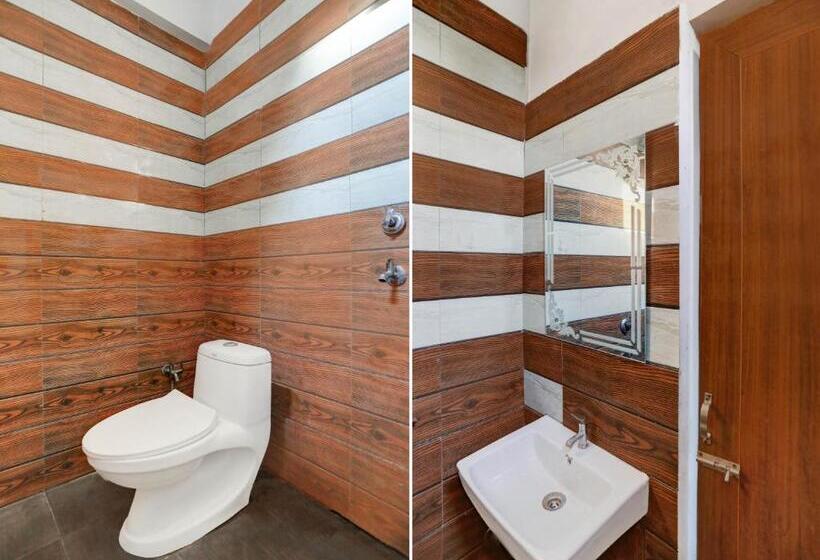 Oyo T Heritage Hotel And Restaurant