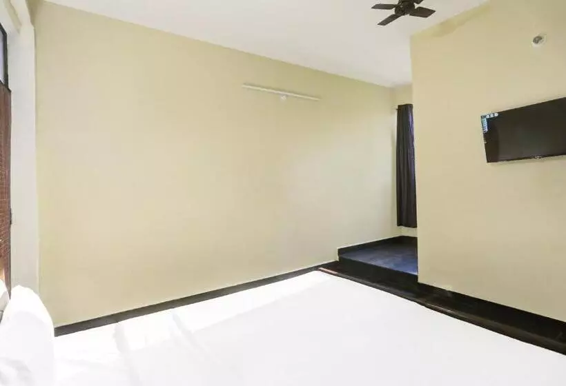 Oyo T Heritage Hotel And Restaurant