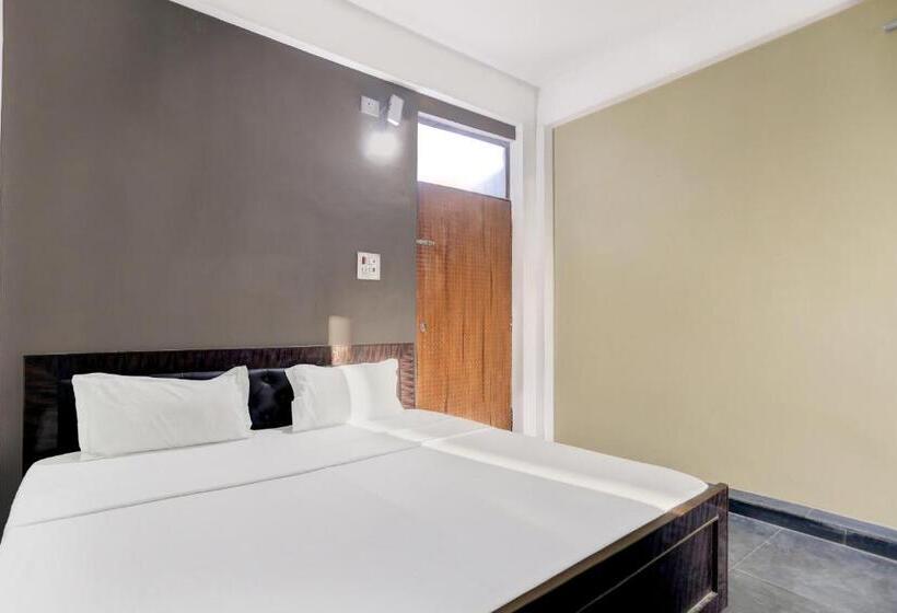 Oyo T Heritage Hotel And Restaurant