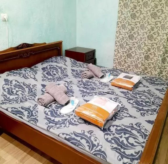 Savannah Pinoy Hostel