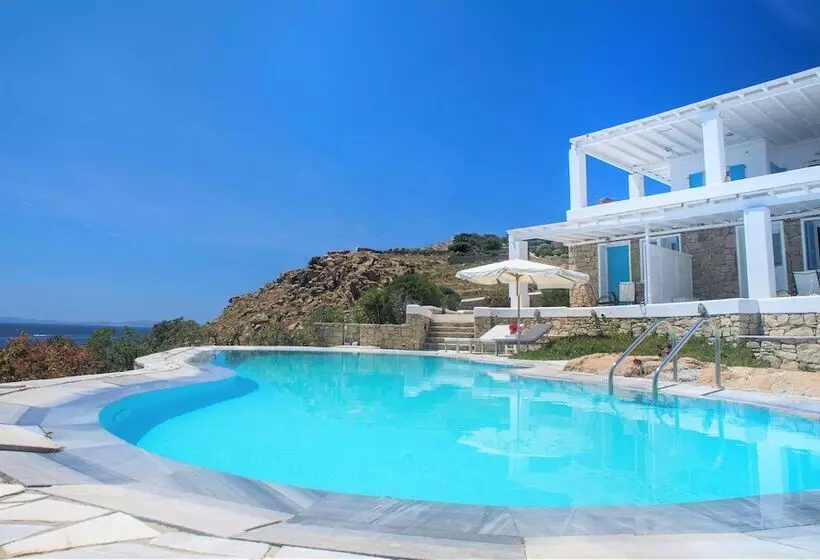 Adikri Villas & Suites