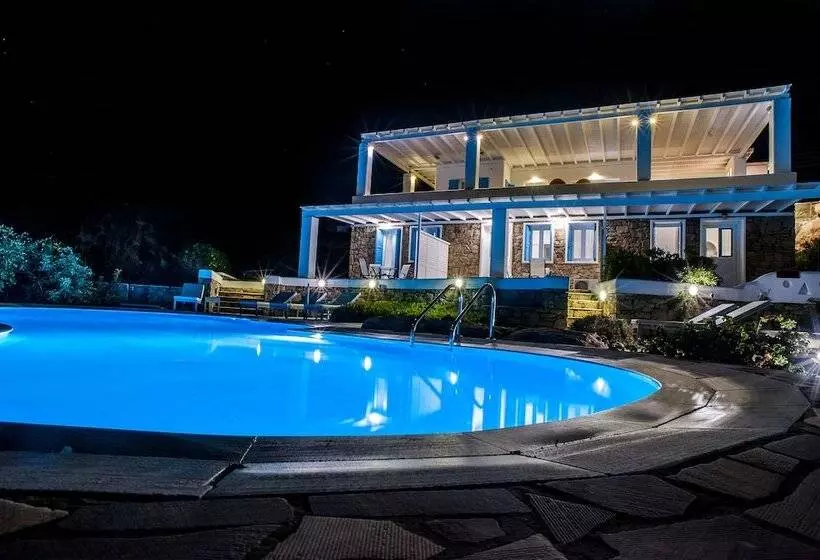 Adikri Villas & Suites