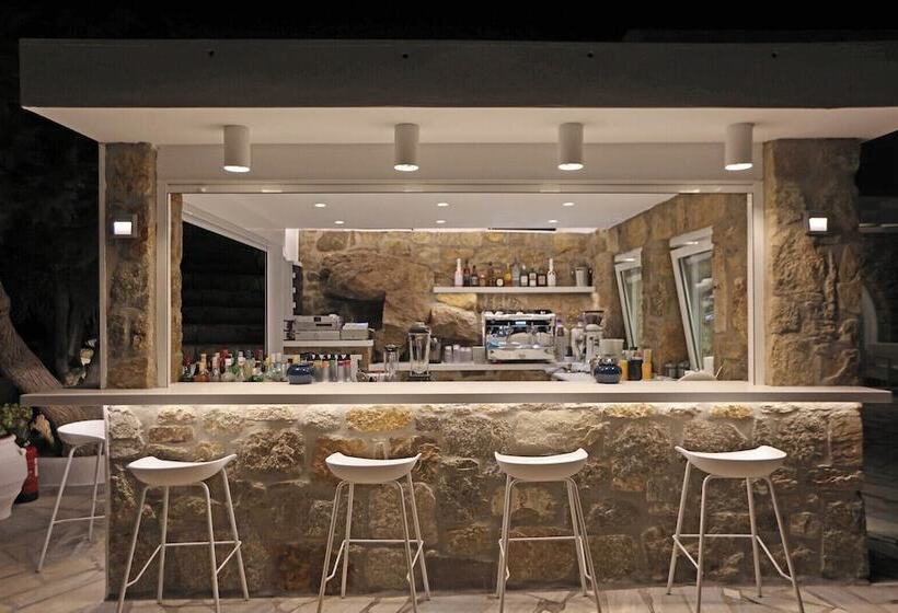 Adikri Villas & Suites