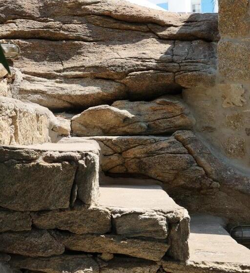 Adikri Villas & Suites