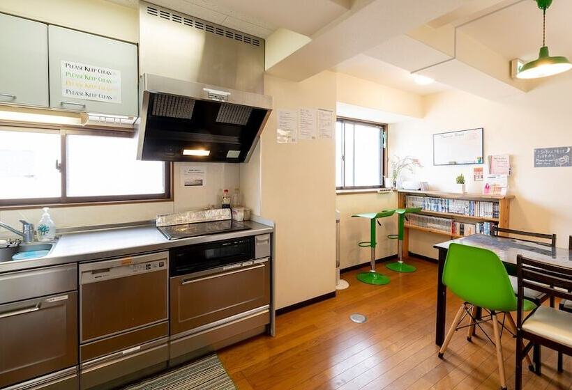 Общежитие Green Guest House