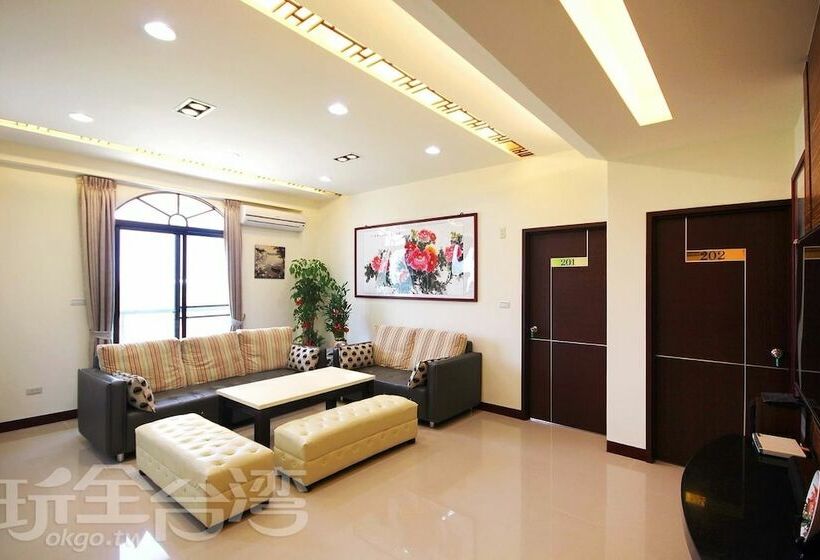 تختخواب و صبحانه 海漣天海岸民宿 & 水連天海景電梯民宿 Sea Sky Coast Homestay & Shui Lian Tian Homestay