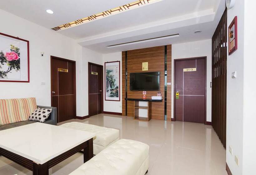 تختخواب و صبحانه 海漣天海岸民宿 & 水連天海景電梯民宿 Sea Sky Coast Homestay & Shui Lian Tian Homestay