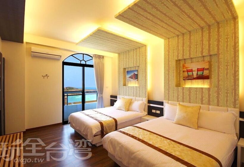 تختخواب و صبحانه 海漣天海岸民宿 & 水連天海景電梯民宿 Sea Sky Coast Homestay & Shui Lian Tian Homestay