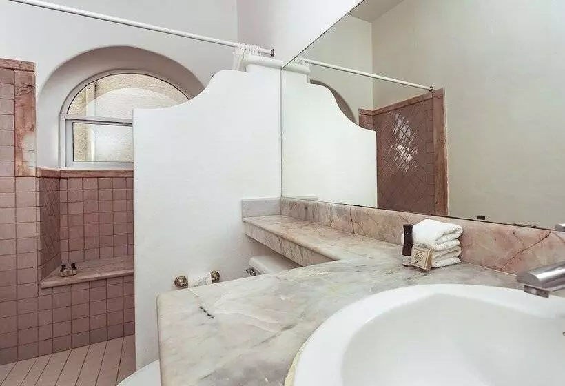 Fabiola Condo
