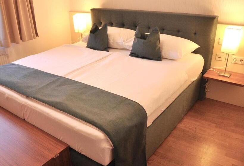 Home Sweet Apartments | Contactless Check In