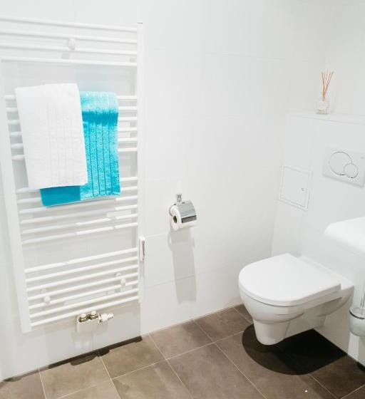 Home Sweet Apartments | Contactless Check In