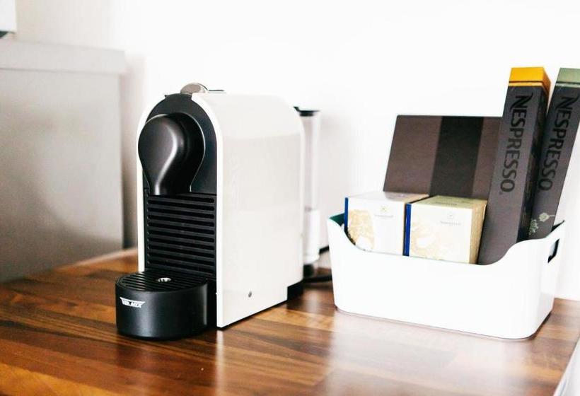 Home Sweet Apartments | Contactless Check In