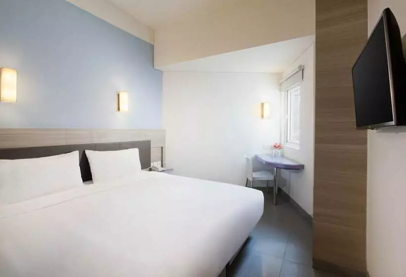 Amaris Hotel Satrio Kuningan   Jakarta