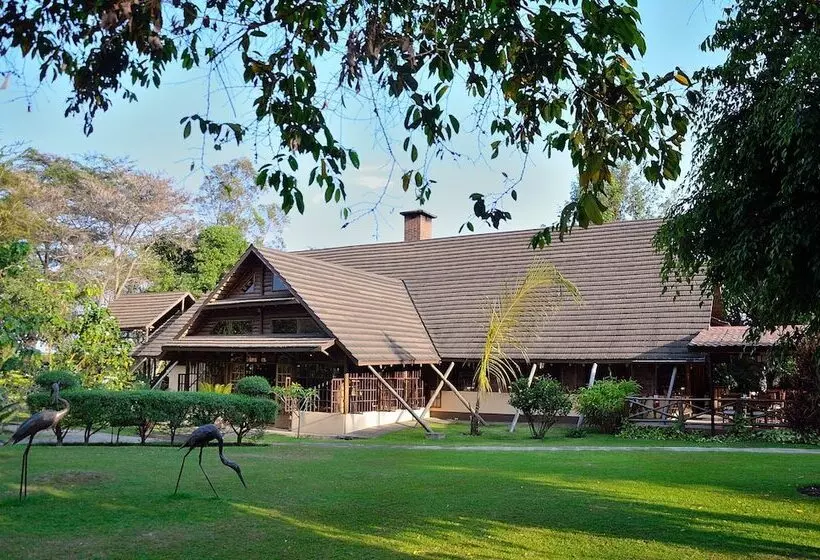 هتل Arumeru River Lodge