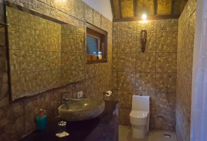 ホテル Blue Monkey Retreat Areguling Lombok