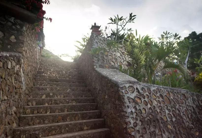 ホテル Blue Monkey Retreat Areguling Lombok