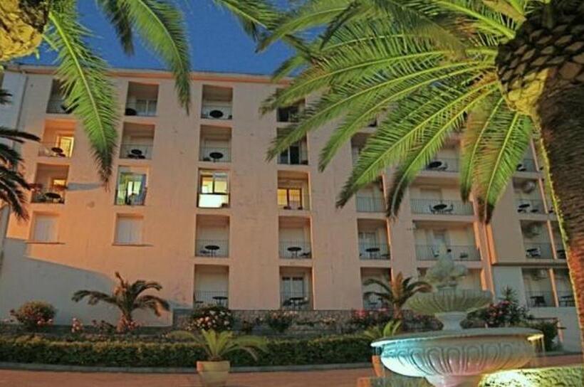 בית מלון כפרי Des Roches