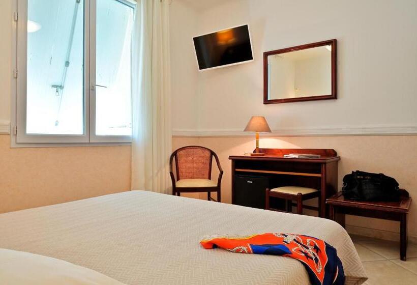 בית מלון כפרי Des Roches