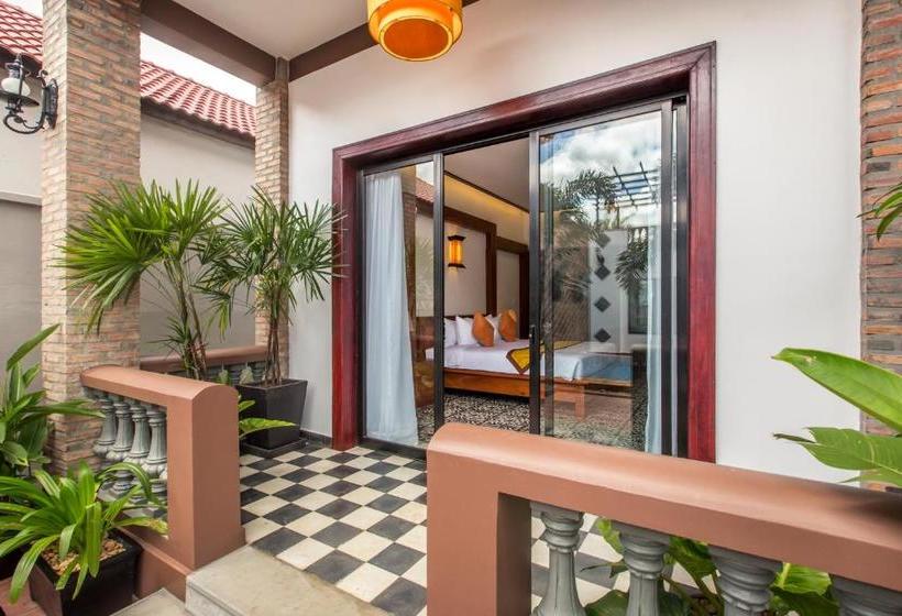 هتل Kralanh Pool Villa