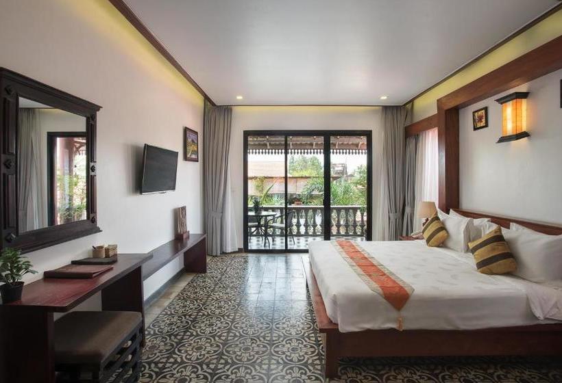 هتل Kralanh Pool Villa