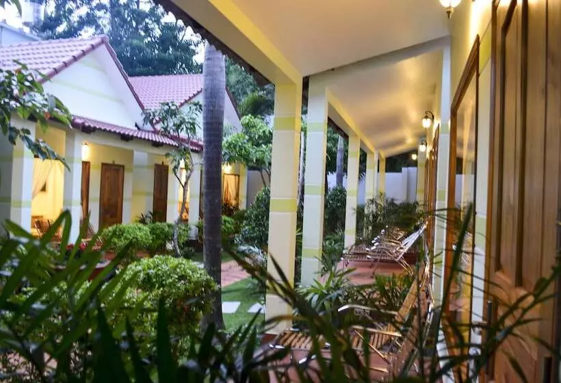 هتل Ngoc Viet Bungalow