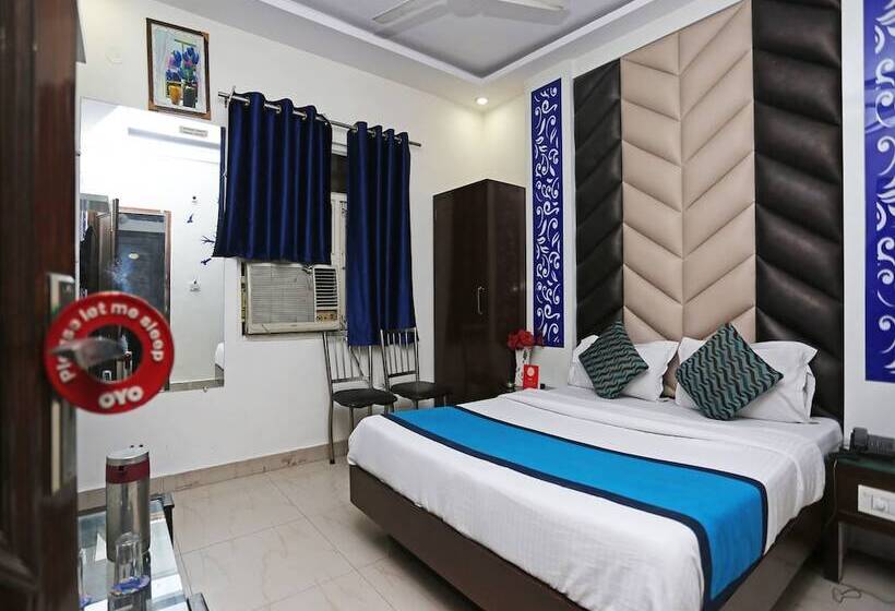 בית מלון כפרי Oyo Rooms Arakashan Road 7875