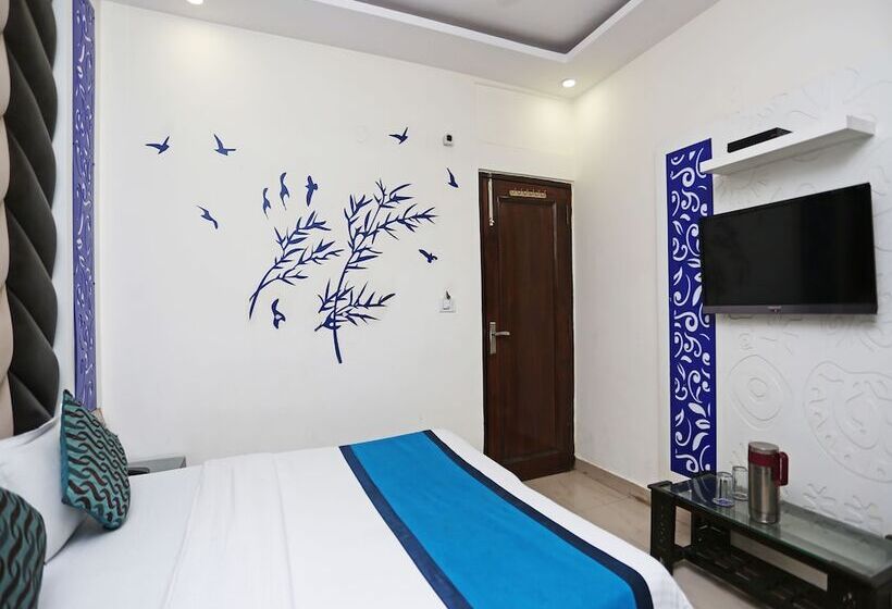 בית מלון כפרי Oyo Rooms Arakashan Road 7875