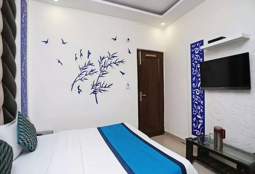 ホテル Oyo Rooms Arakashan Road 7875
