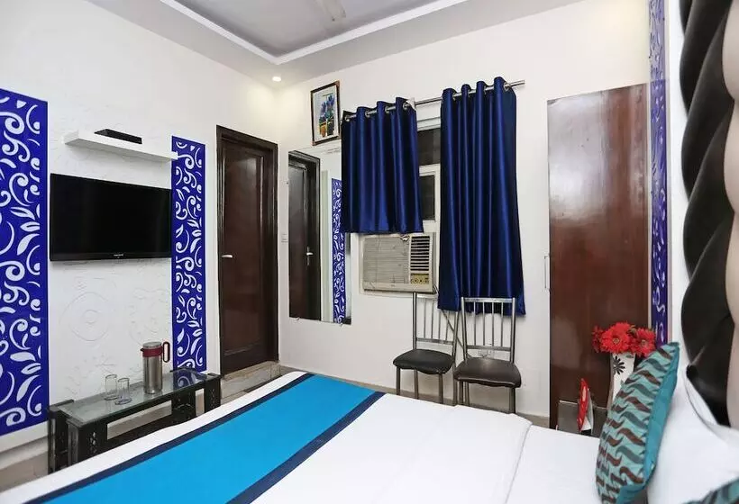 ホテル Oyo Rooms Arakashan Road 7875