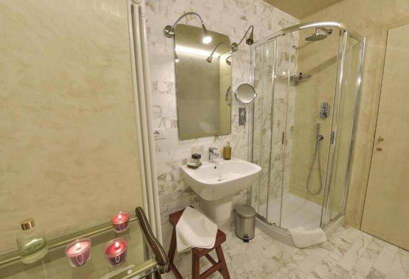 هتل Torre Dei Lari Residenza D Epoca