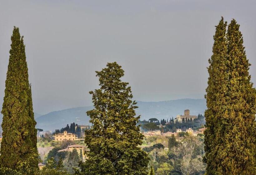 هتل Torre Dei Lari Residenza D Epoca