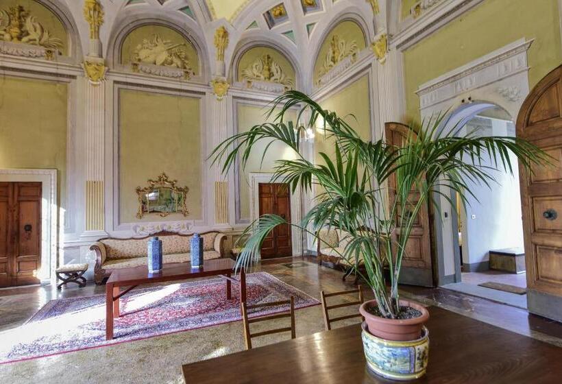 هتل Torre Dei Lari Residenza D Epoca