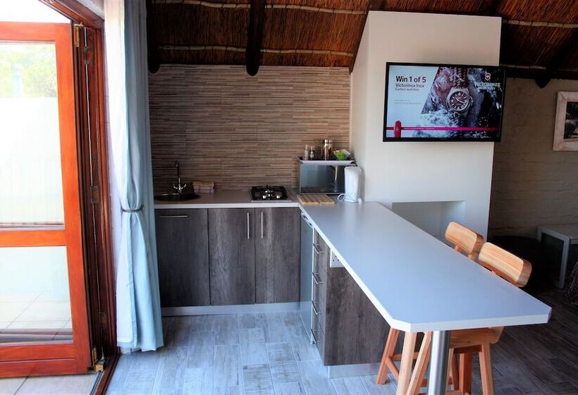 פנסיון Cloverleigh Guest House