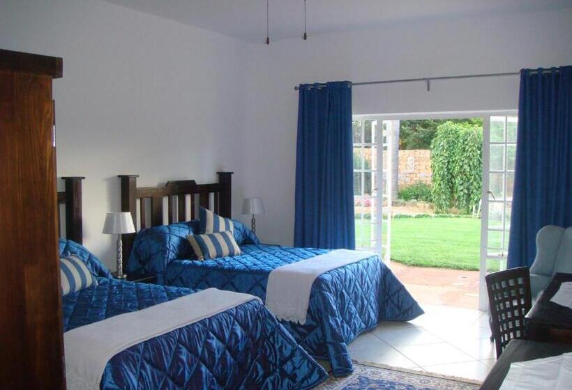 פנסיון Heatherdale Guesthouse & Shuttle Services