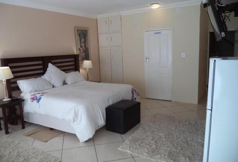 פנסיון Heatherdale Guesthouse & Shuttle Services