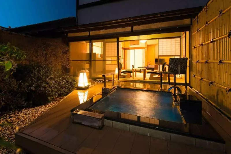 旅館 Ito Ryokuyu