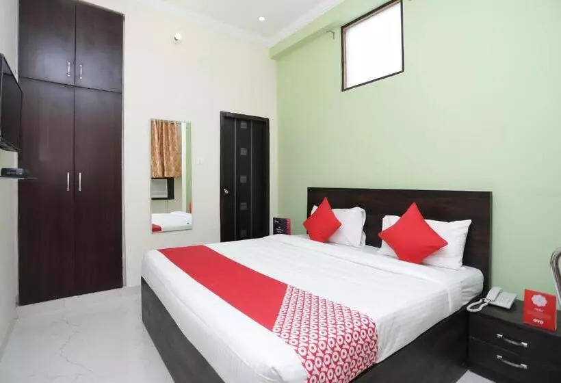 ホテル O Greenview Inn Near Munshi Pulia Metro Station