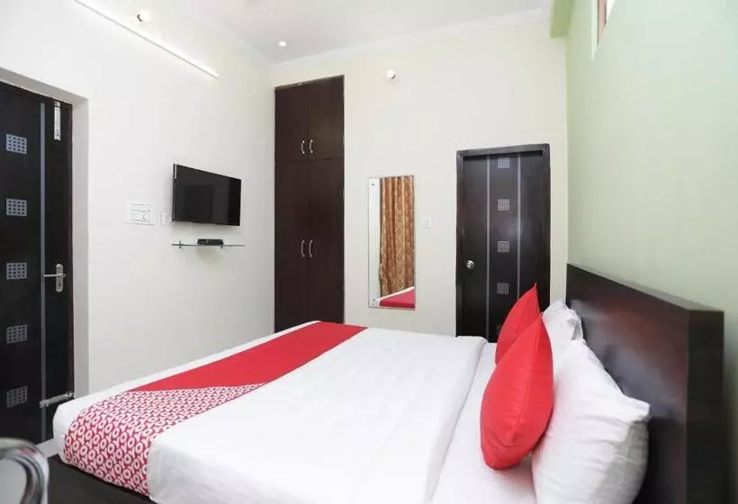 ホテル O Greenview Inn Near Munshi Pulia Metro Station