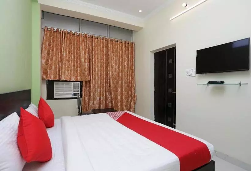 ホテル O Greenview Inn Near Munshi Pulia Metro Station