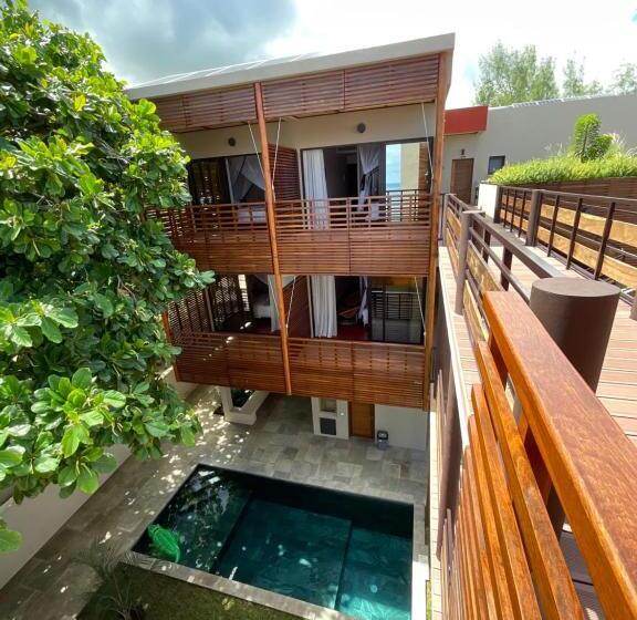 Hotel Maison Ylang Dive Center