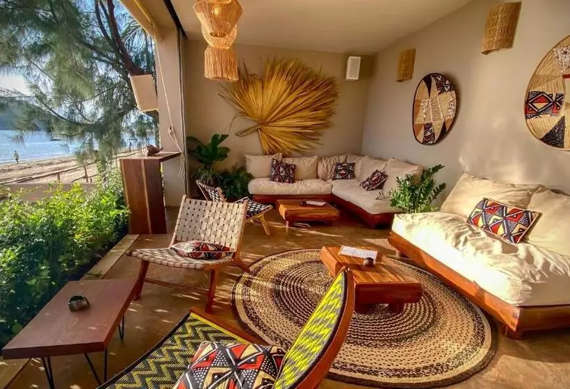 هتل Maison Ylang Dive Center