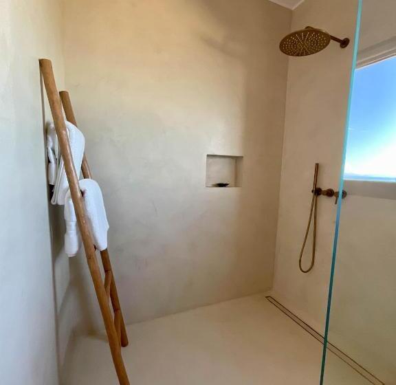 Hotel Maison Ylang Dive Center