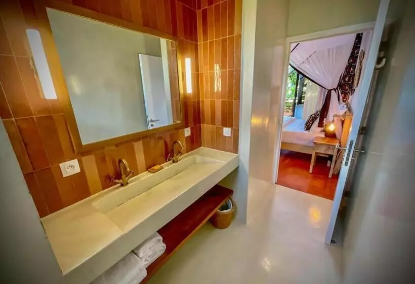 هتل Maison Ylang Dive Center