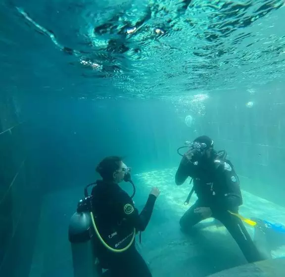 هتل Maison Ylang Dive Center