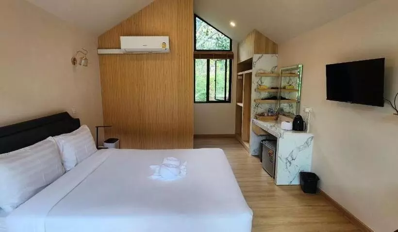 Lake Hill Resort Kanchanaburi