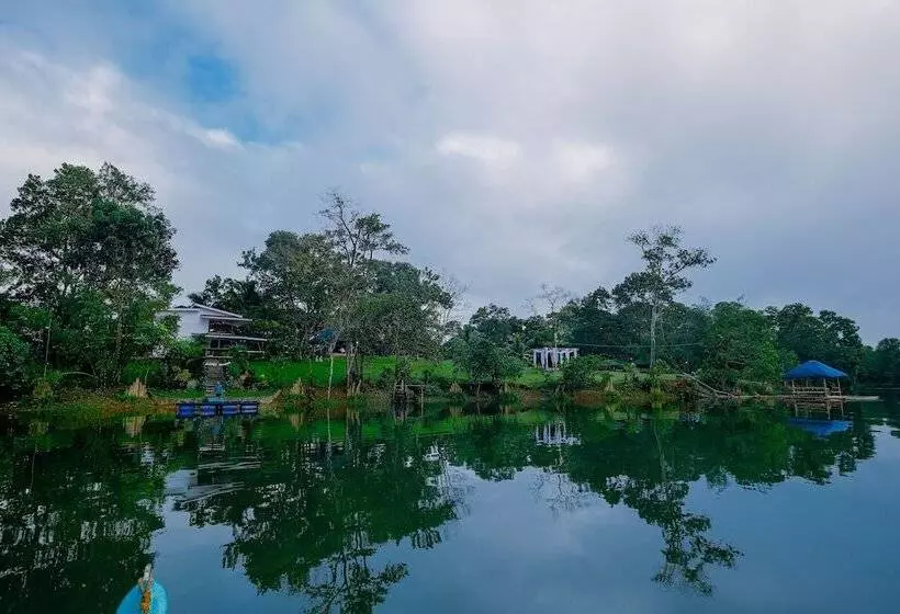 Almost Heaven Lake Resort By Cocotel