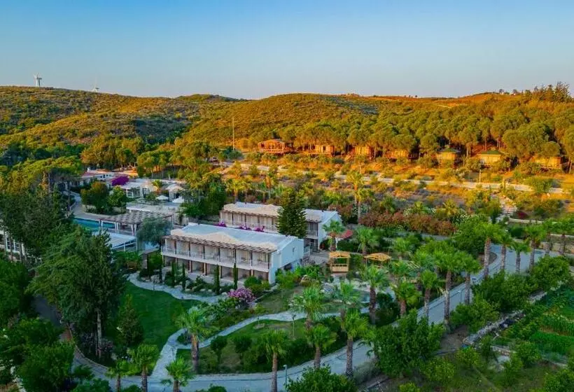 Hotelli Kairos Valley Health & Nature Resort