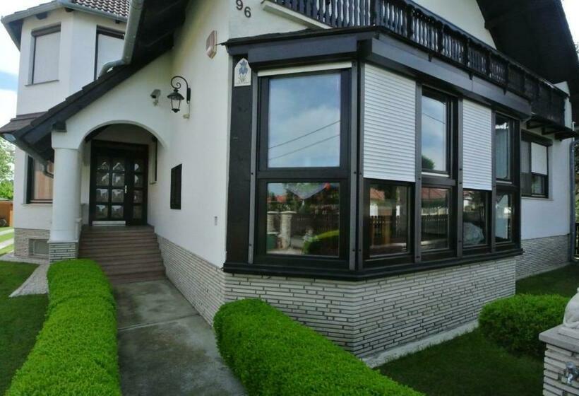 펜션 Haus Elfriede